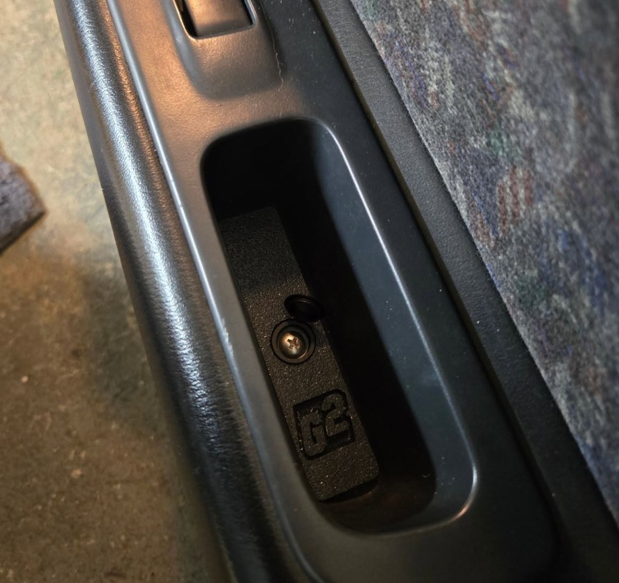 G2 Carbon 1995-1998 Nissan 240SX / Silvia S14 Broken Window Trim Fix - Image 5